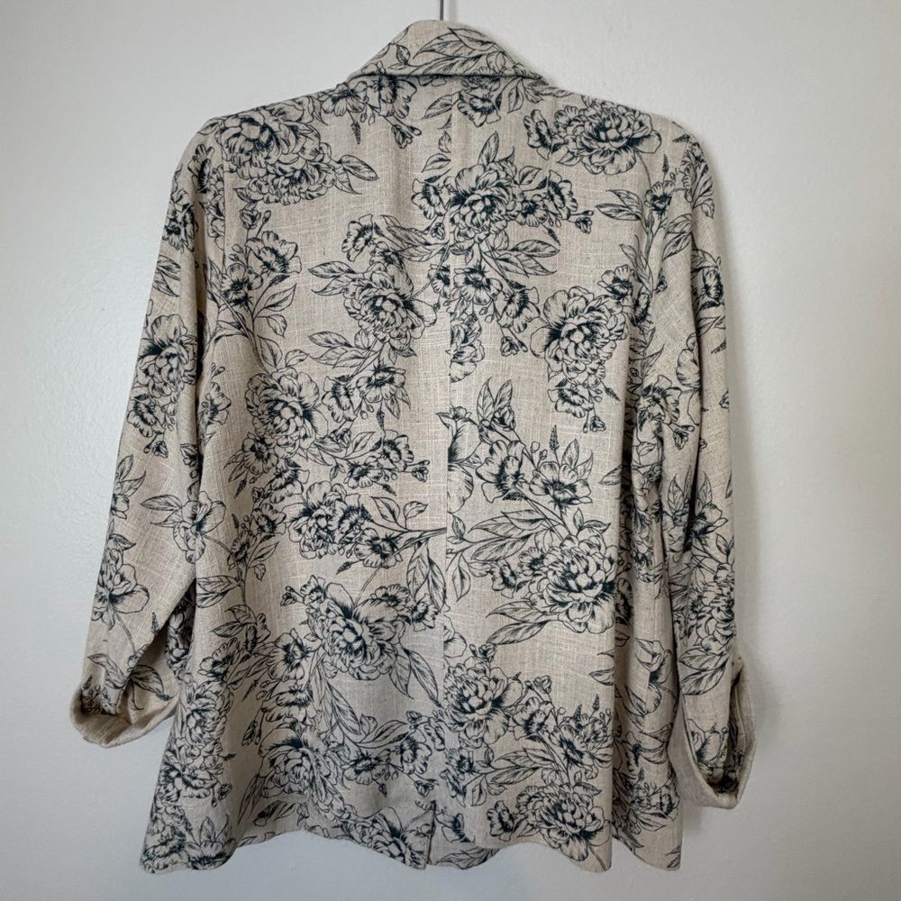 J. Jill Blazer Beige With Green Floral Linen Blend Button Front Jacket Medium - Picture 8 of 8